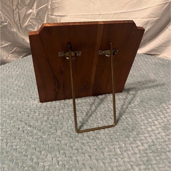 Wooden Cookbook Stand with Metal Support - Picture 2 of 2